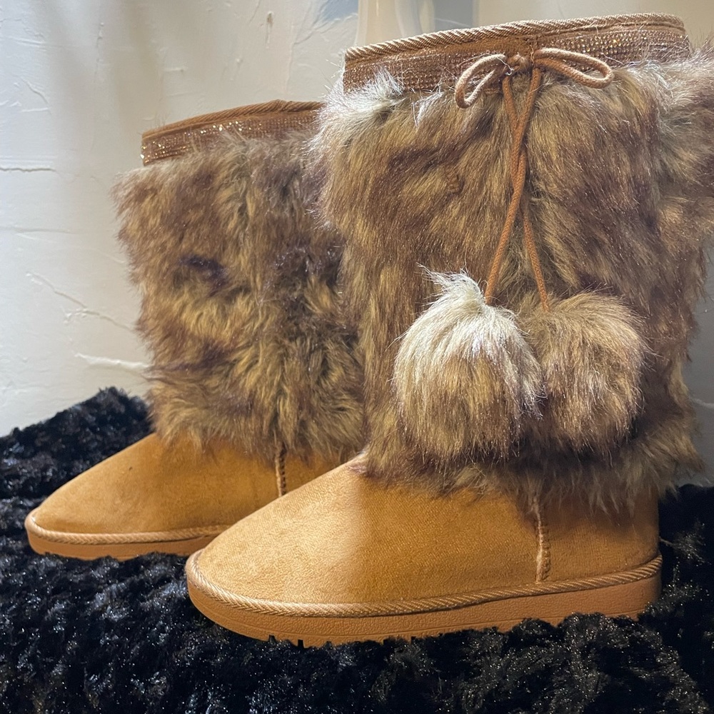 Tan fur boots